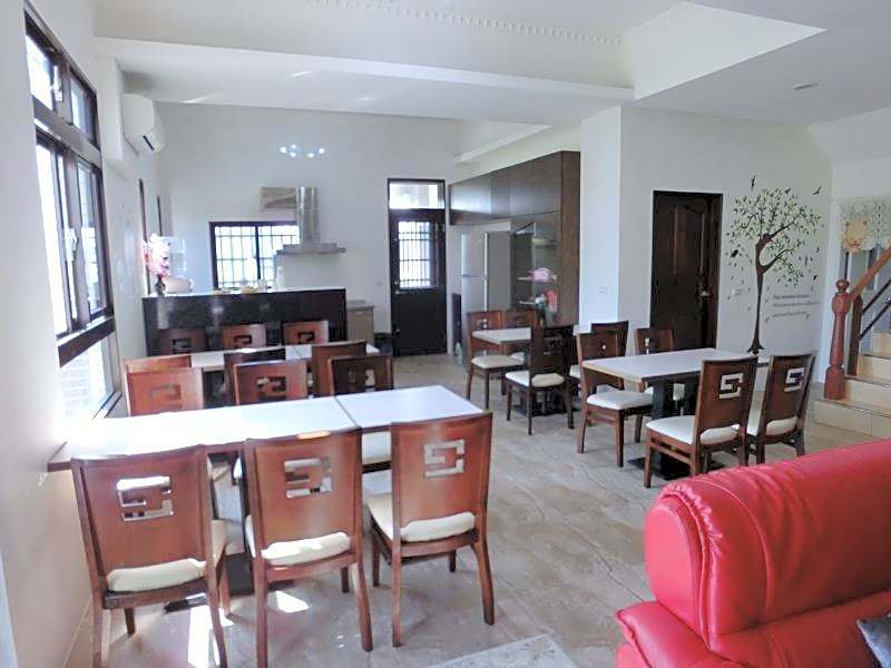 Ai Wan Jia Bed and Breakfast