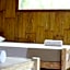Jungle House - surf & stay