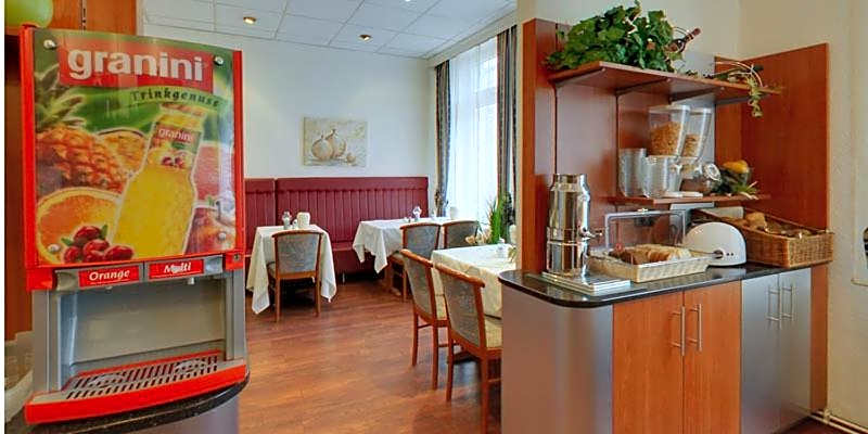 Hotel Lumen am Hauptbahnhof