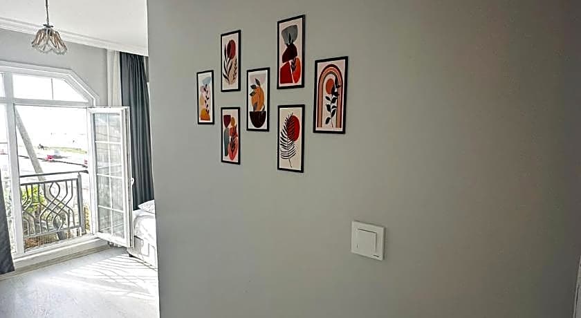 Airport Black Sea Hotel & Restaurant