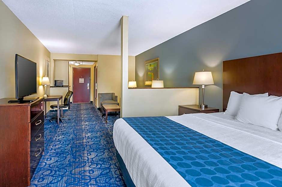 Best Western Plus Waynesboro Inn & Suites Conference Center