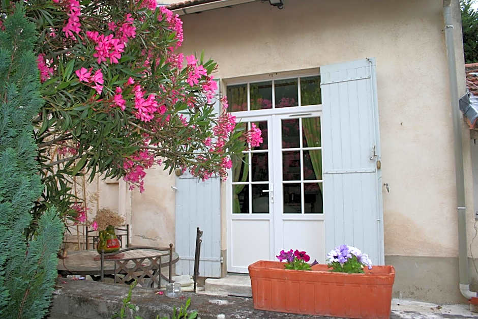 LE PETIT PALAIS Maisonnette