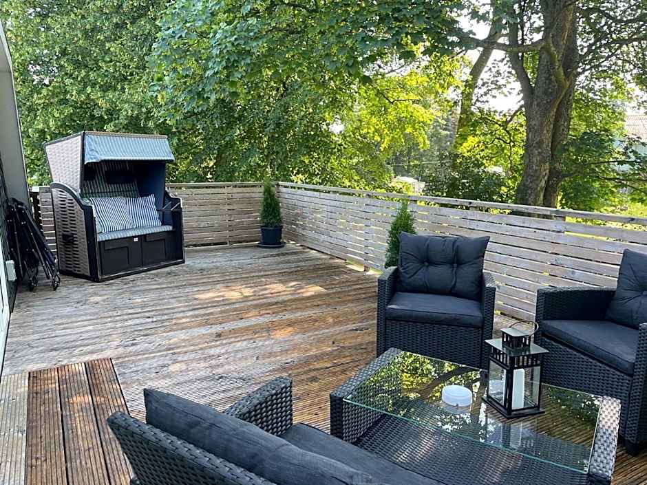 Friesen-Lodge Apartments