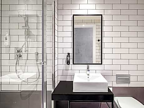 Standard Double Room with En Suite