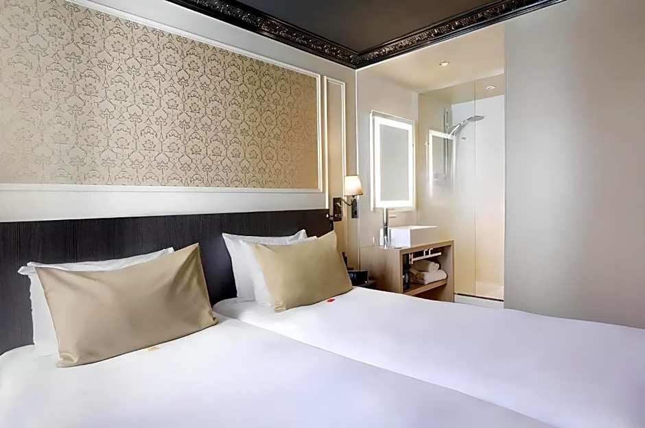 Hotel Le Montmartre Saint Pierre