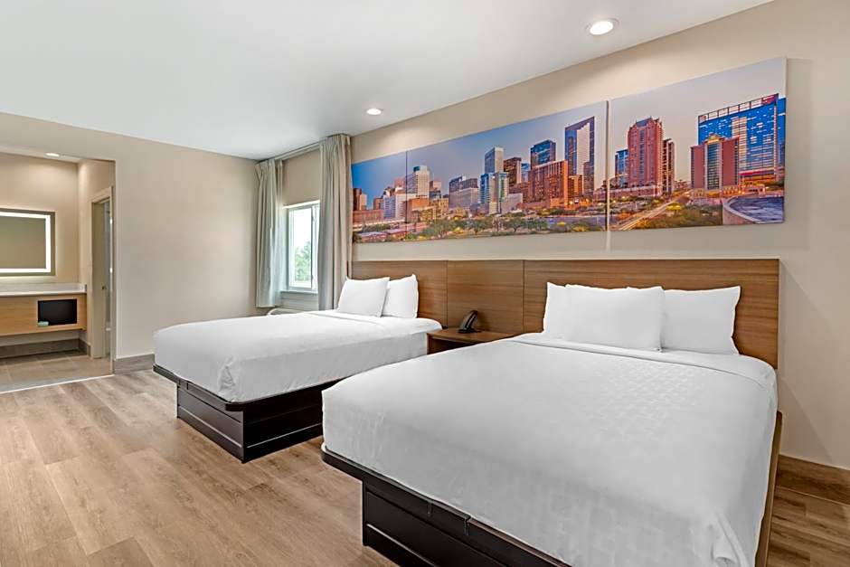 Clarion Pointe Spring - Houston North