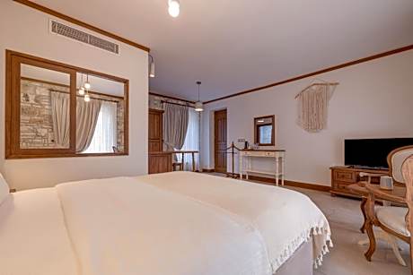 Deluxe Double Room with Sea View