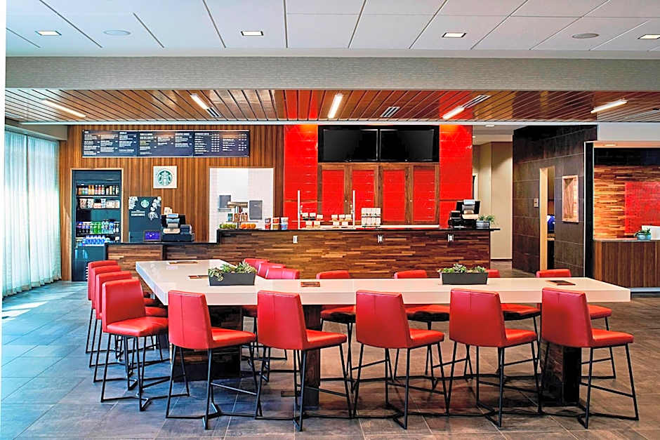 Courtyard by Marriott Minneapolis West