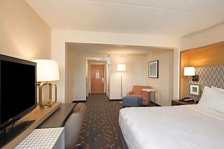 King Room - Mobility Access/Hearing Accessible