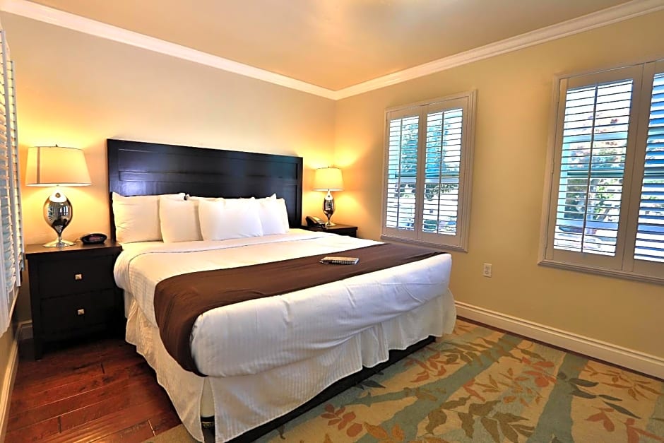 Beach Bungalow Inn And Suites