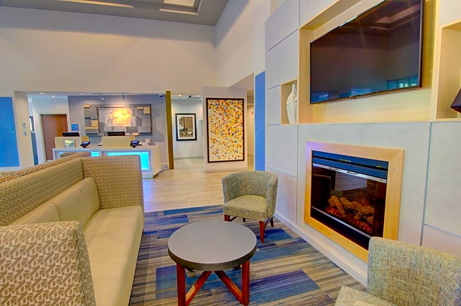 Holiday Inn Express and Suites Blacksburg- University Area By IHG