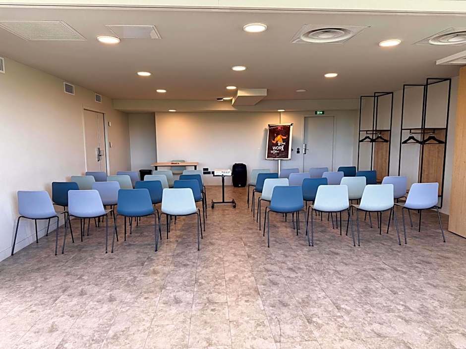 Ibis Lunel Petite Camargue
