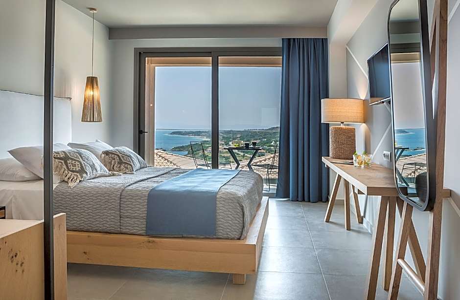 Zdjęcie 1 z 3 — double deluxe room with sea view