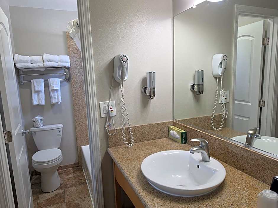 San Luis Inn And Suites