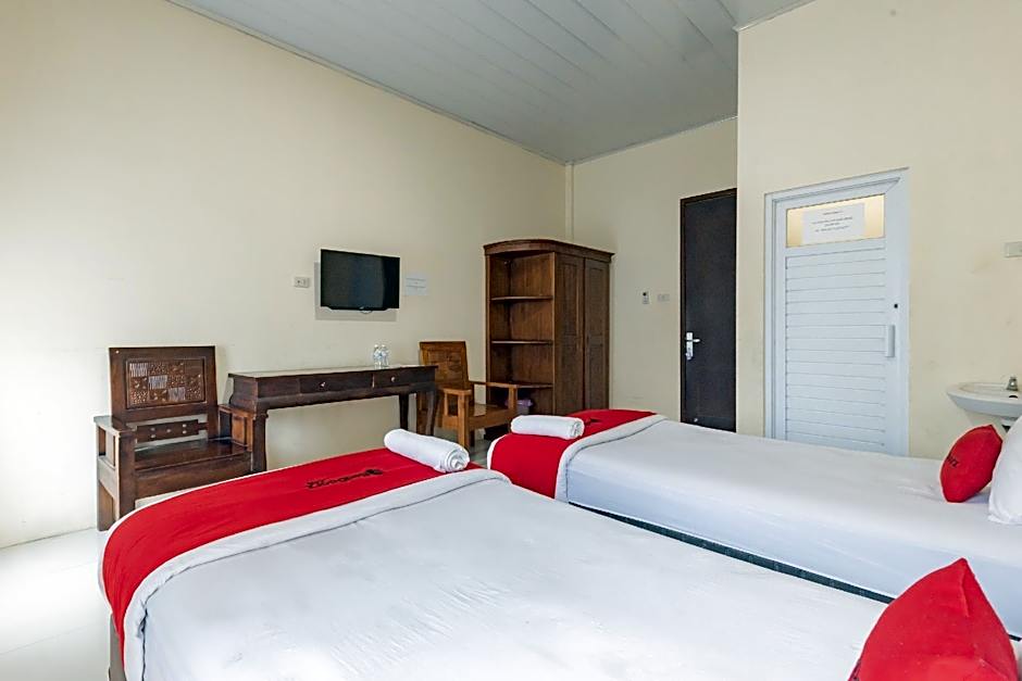 RedDoorz near Mall Boemi Kedaton 2 Lampung