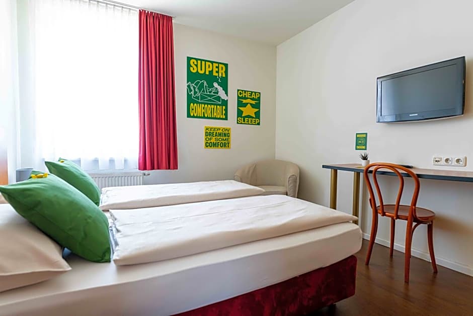 SLEEEP Hotel Sattledt