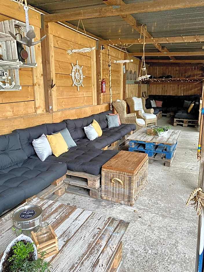 Tiny House Ems im PIER9 Tiny House Hotel