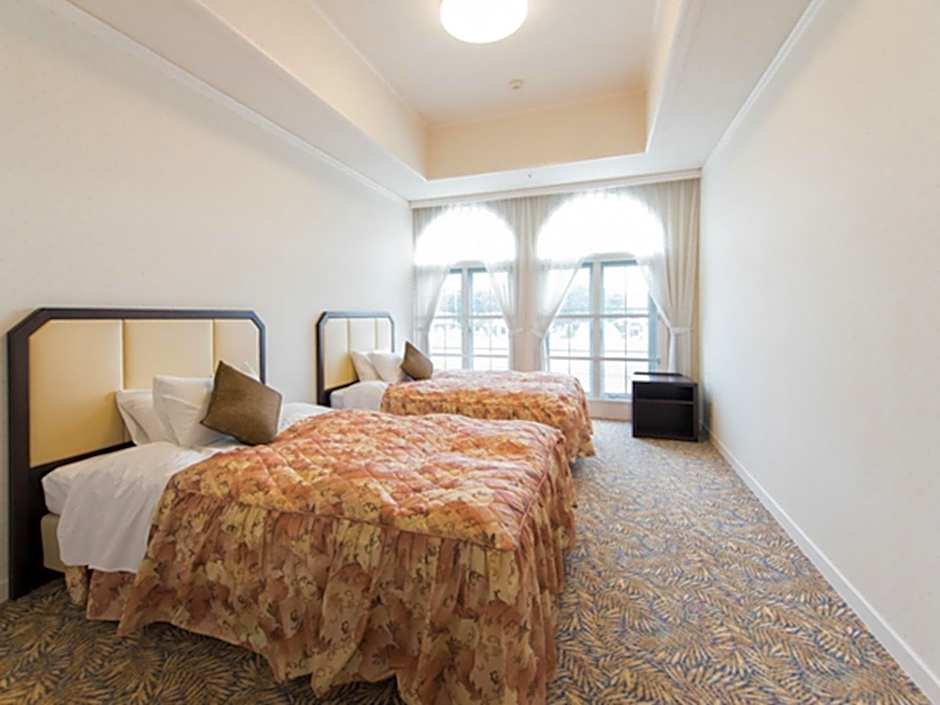 Photo 1 of 6 of Family Suite