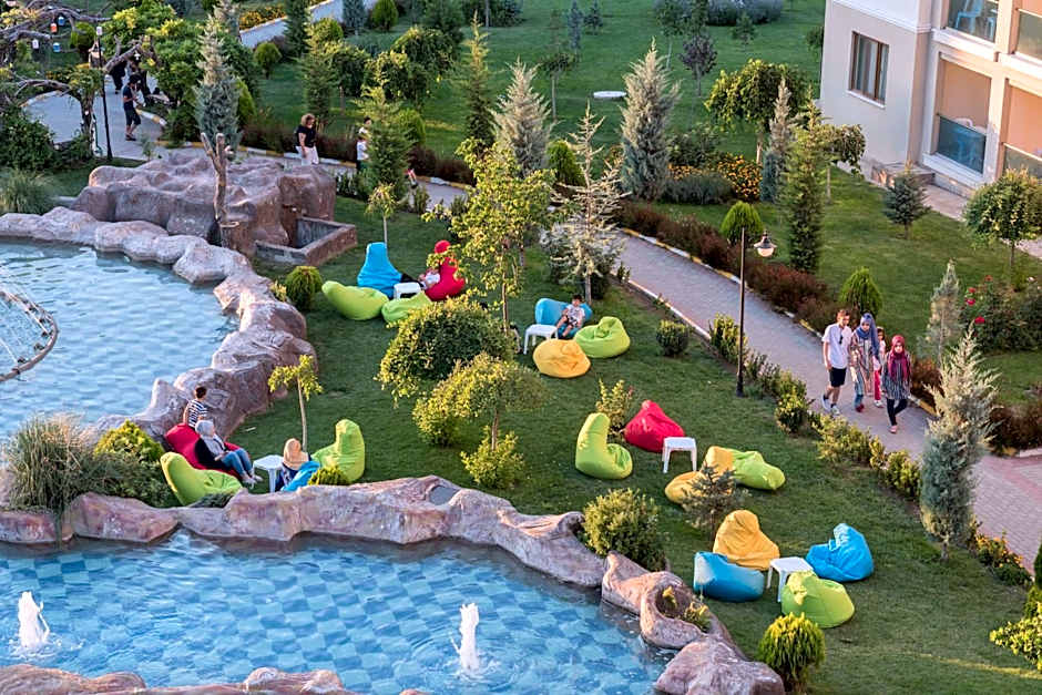 Grand Ozgul Thermal Holiday Village