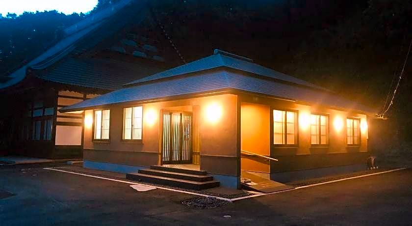 Temple Hotel Ryutakuzenji
