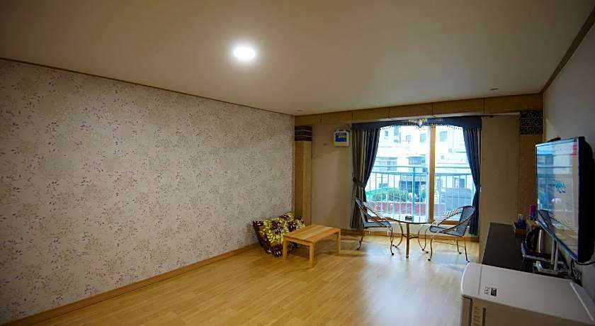 Dorcas Tourist Hostel