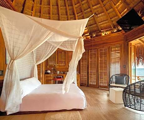 Grand Treetop Bungalow