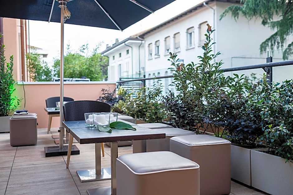 Metropol Ceccarini Suite - Luxury apartments