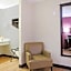 OYO Hotel McAllen Airport South - 1 mi from McAllen Medical Center