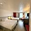Ramada by Wyndham Glendale Heights/Lombard