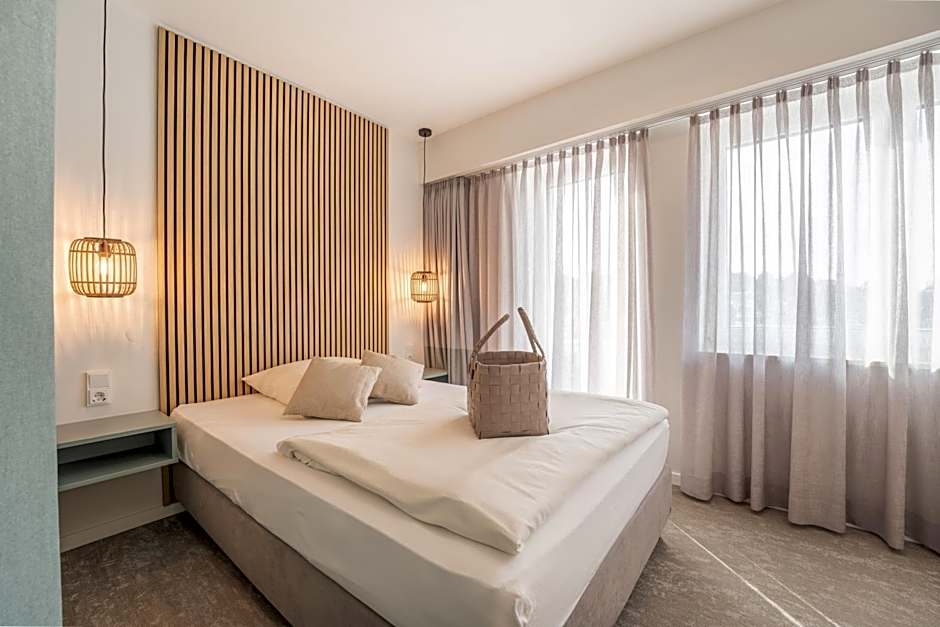 Photo 1 of 5 of Suite, Sea View