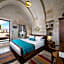Cappa Via Cave Hotel