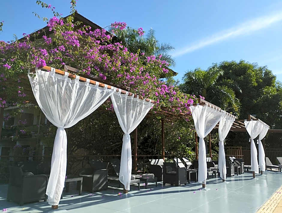 Hotel Raices Esturion