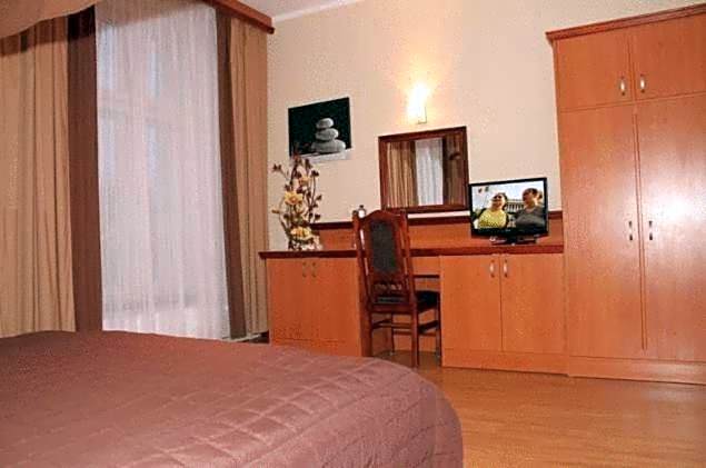 Hotel City