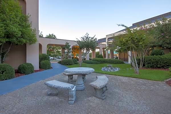 Red Lion Inn & Suites Hattiesburg