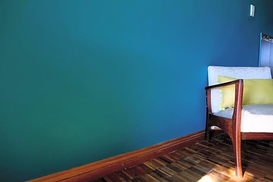 The Hedge Guesthouse