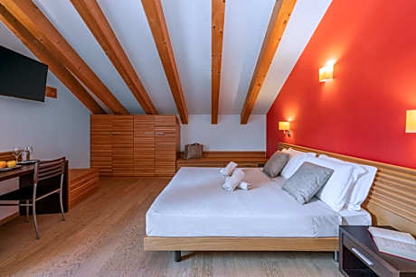 Triple Room with Mountain View