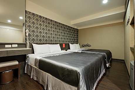 Family Room - Stairway access Only