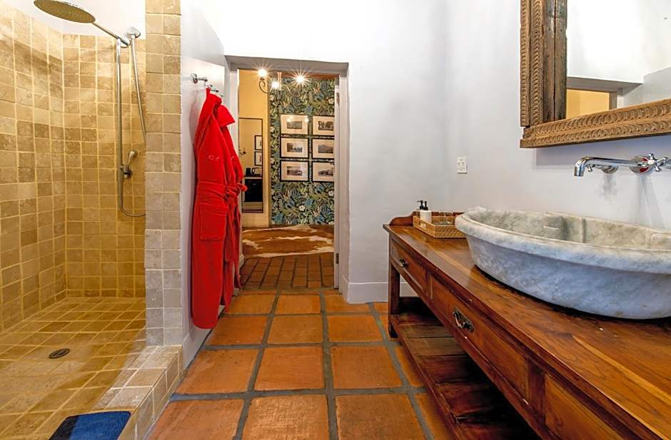 Avondrood Guest House by The Oyster Collection