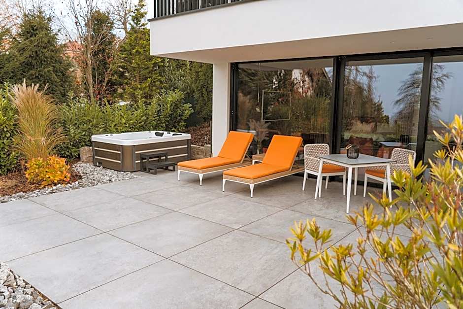 ORANGE LOUNGE Attersee