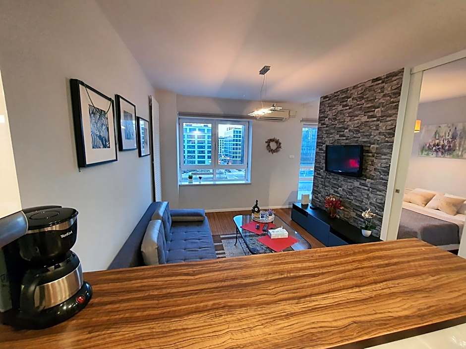 Platinum Towers by CityApartmentsPARKING