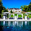 Hotel L'Incomparable by Les Etincelles