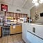 Econo Lodge Inn & Suites Yreka