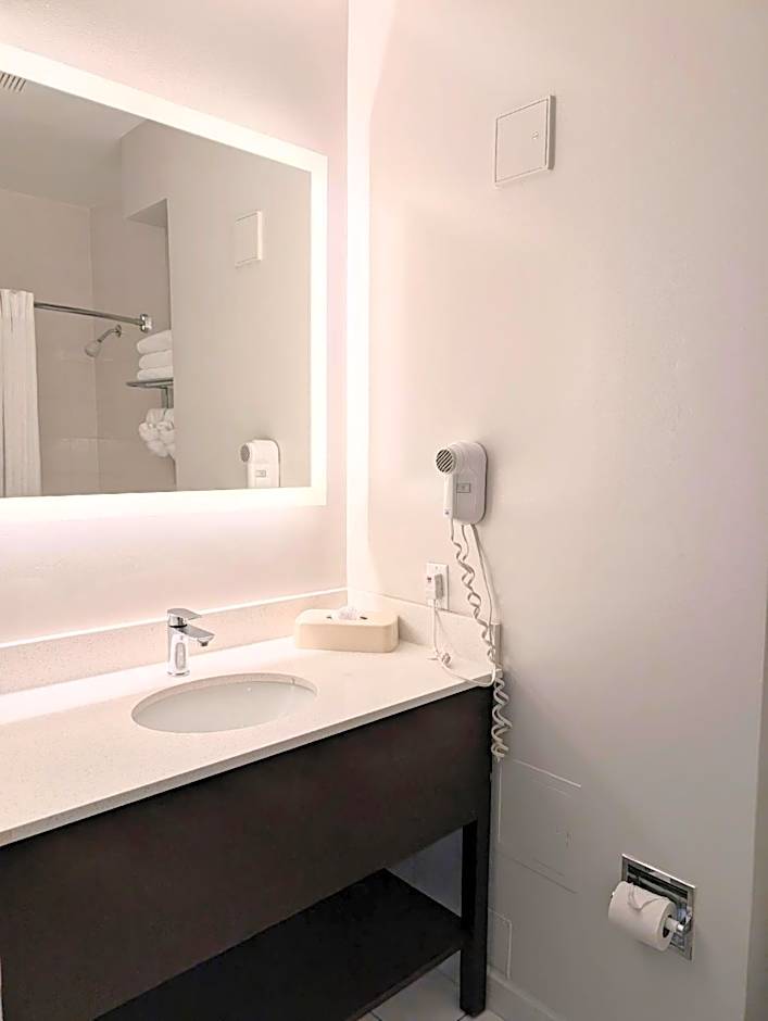 Super 8 by Wyndham Thunder Bay