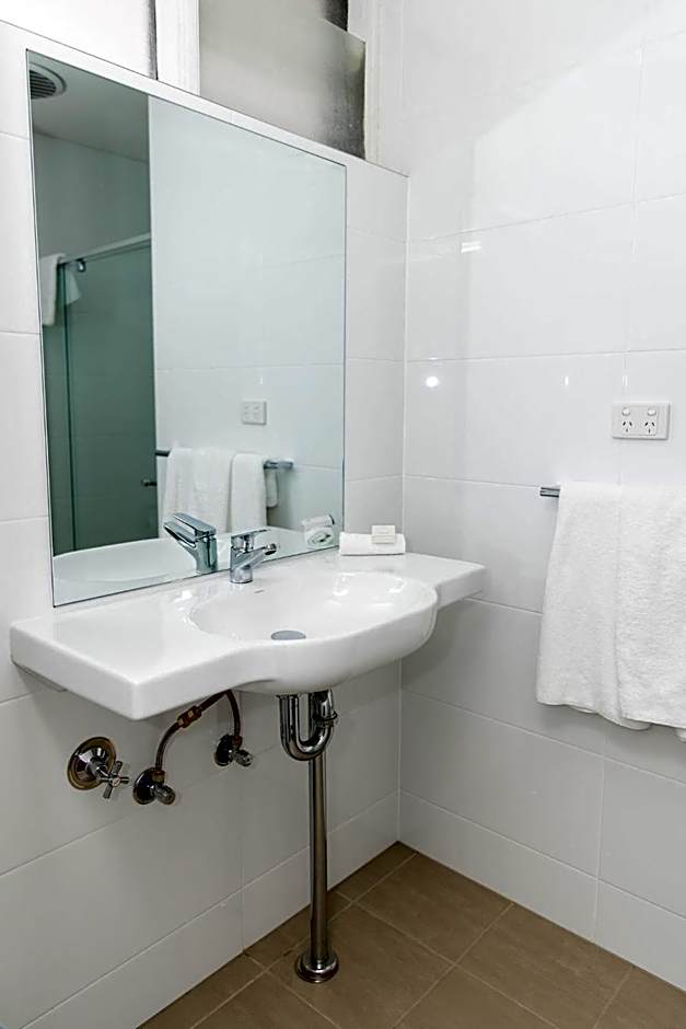 Lakeview Hotel Motel