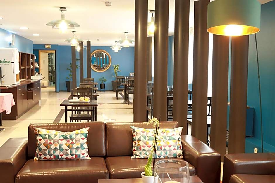 Orly Superior Hotel
