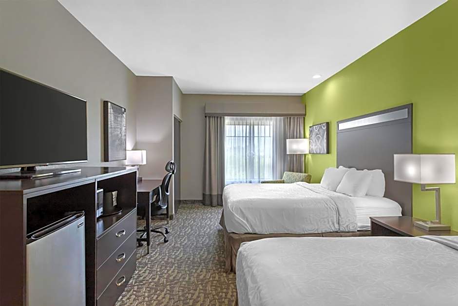 Best Western Plus Bay City Inn & Suites