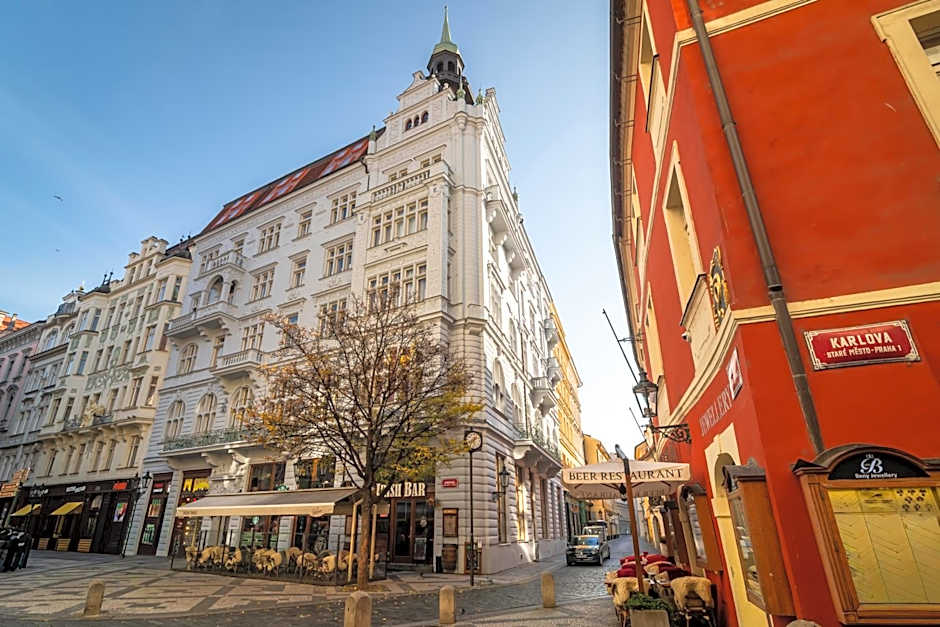 Royal Road Residence