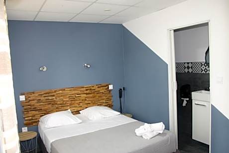 Appartement-Salle de bain privée séparée-Vue sur la campagne