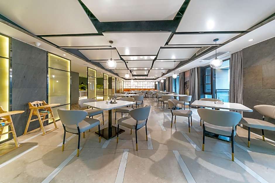 Atour Hotel Chongqing Yongchuan High-Speed Railway Station Xinglong Lake