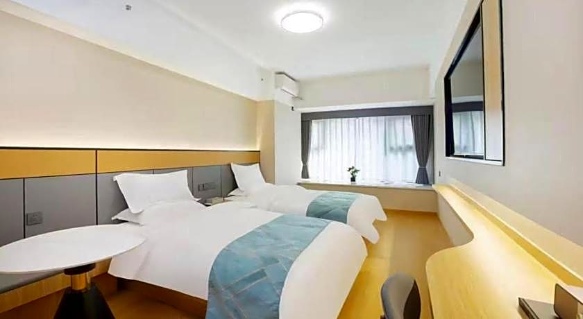 Borrman Hotel Lipu Central Plaza